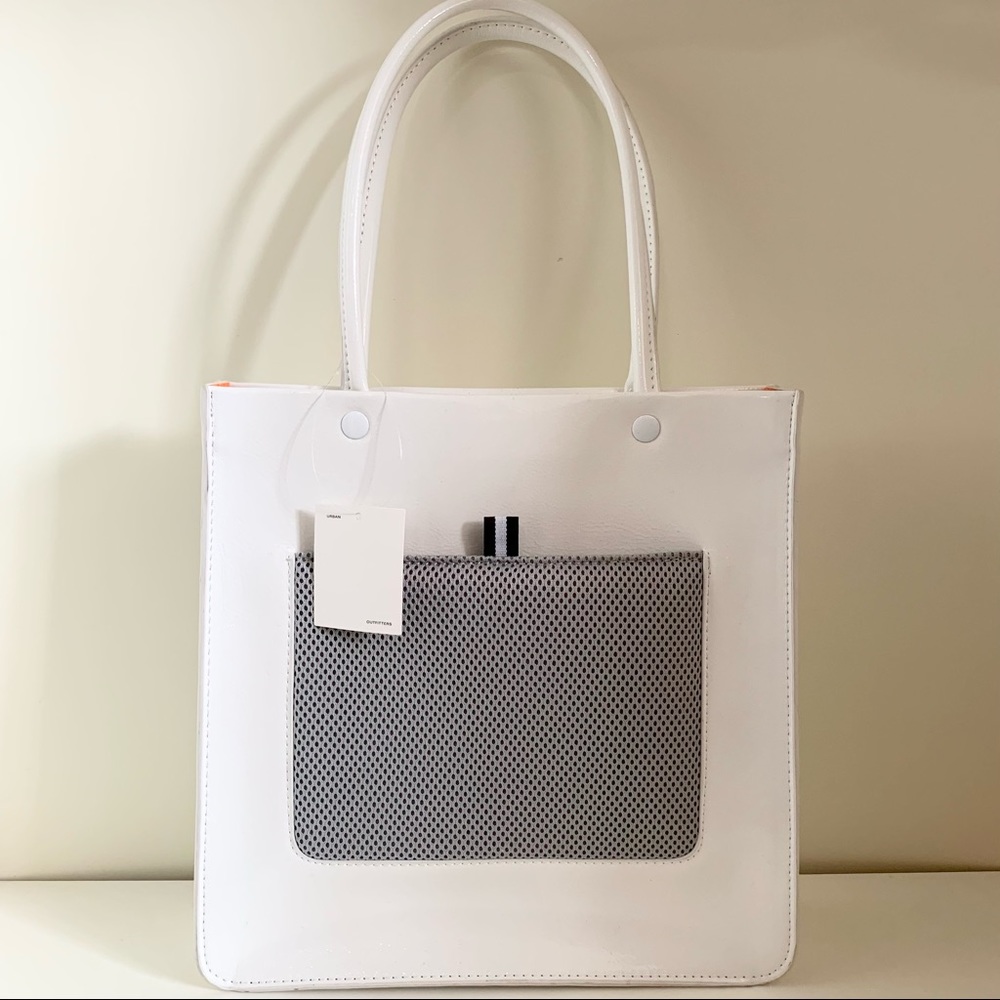 White patent minimal sporty tote bag